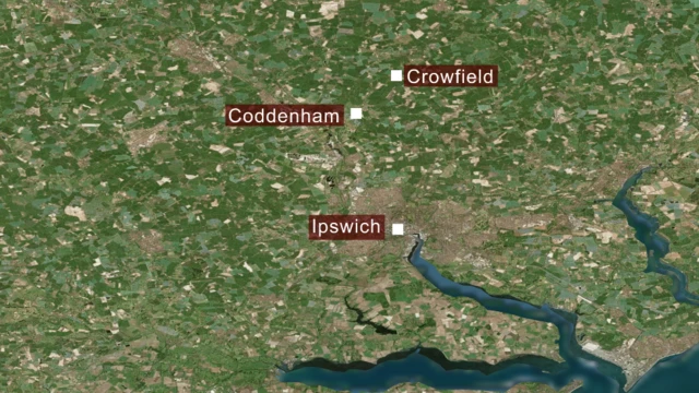 Map showing Crowfield