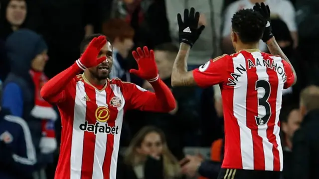 Jermain Defoe celebrates