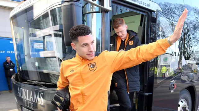 Hull midfielder Jake Livermore