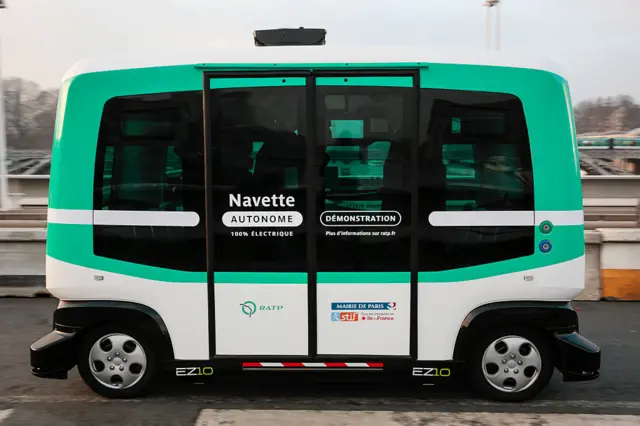 Driverless bus, Paris