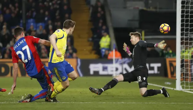 Seamus Coleman scores for Everton against Crystal Palace