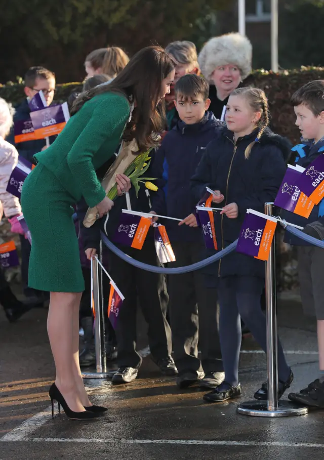 The Duchess talks to schoolchildren