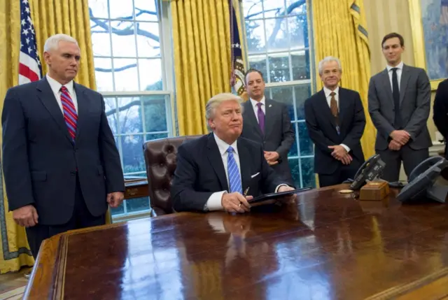 23/01/2017 AFP/Getty Images US President Donald Trump after signing several executive orders in the Oval Office of the White House in Washington, DC, January 23, 2017.