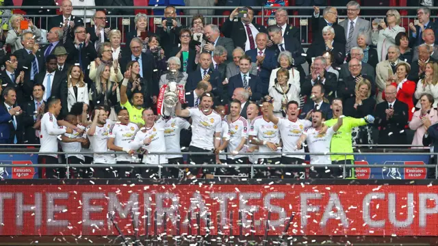 Manchester United lift the FA Cup