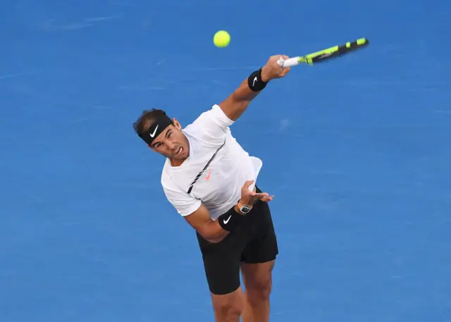 Nadal serve