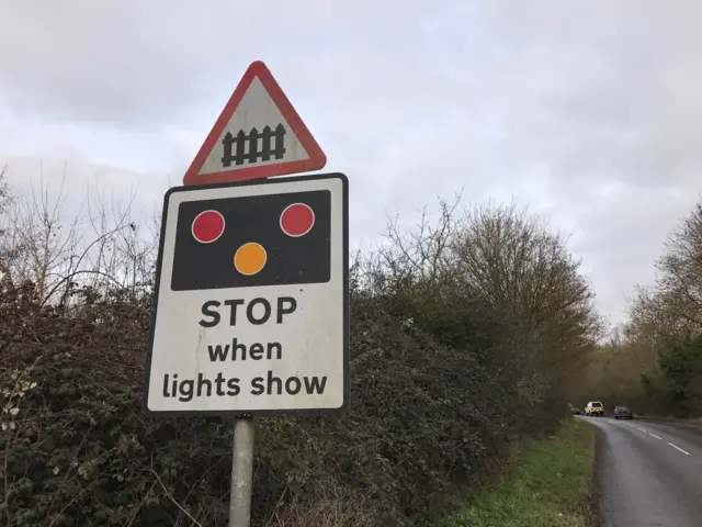 Level crossing sign