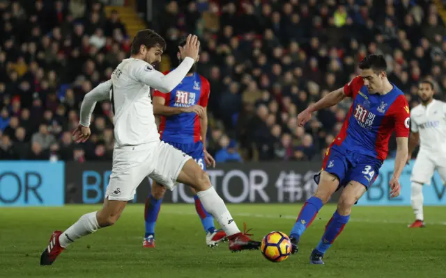 Fernando Llorente in action