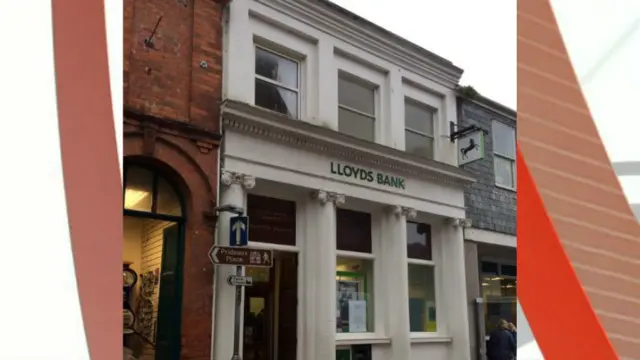 Lloyds Bank, Padstow