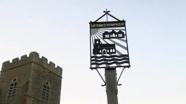 Tattingstone village sign