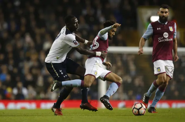 Moussa Sissoko and Jordan Amavi