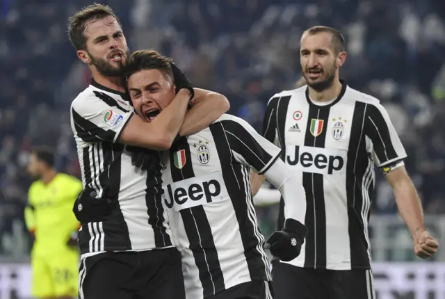 Paulo Dybala celebrates