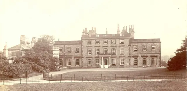 Old photo of Cannon Hall