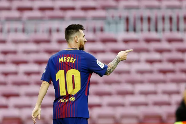 Lionel Messi celebrates