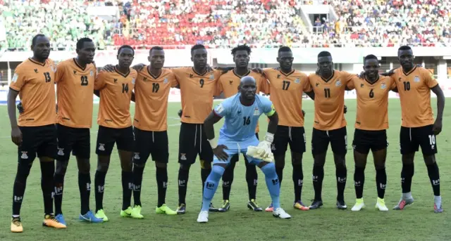 Stoppila Sunzu, Kondwani Mtonga, Enock Mwepu, Ziyo Tembo, Alex Ngonga, Fackson Kapumbu, goalkeeper Kennedy Mweene, Augustine Mulenga, Chisamba Lungu, Simon Silwimba and Fashion Sakala pose for a team photograph ahead of the FIFA World Cup 2018 qualifying football match between Nigeria and Zambia in the southern Nigerian city of Uyo, Akwa Ibom State on October 7, 2017.