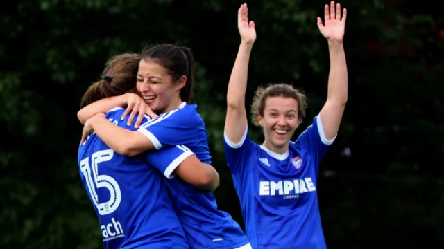 Lindsey Cooper, Zoe Cossey and Cassie Craddock