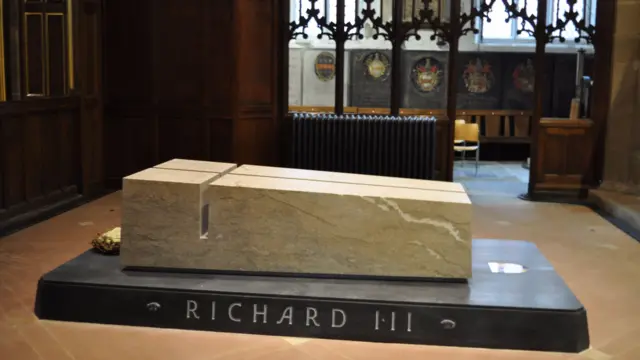 King Richard III tomb