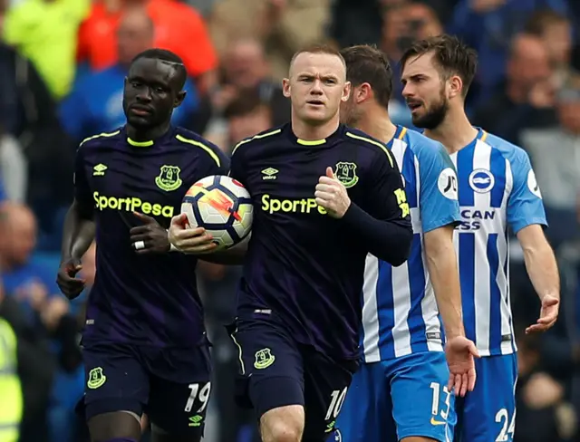 Wayne Rooney celebrates