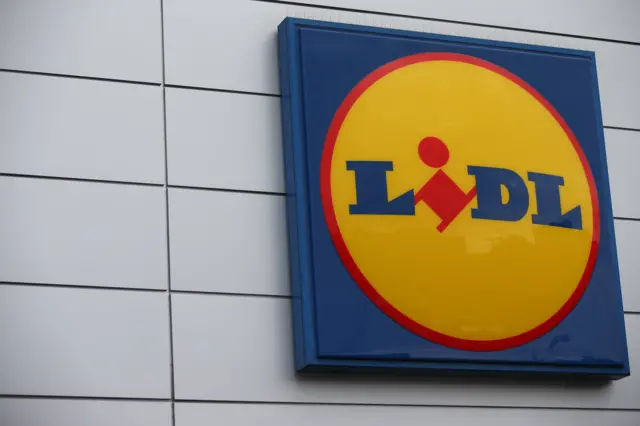 Lidl sign