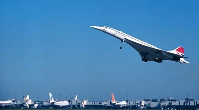 Concorde taking off