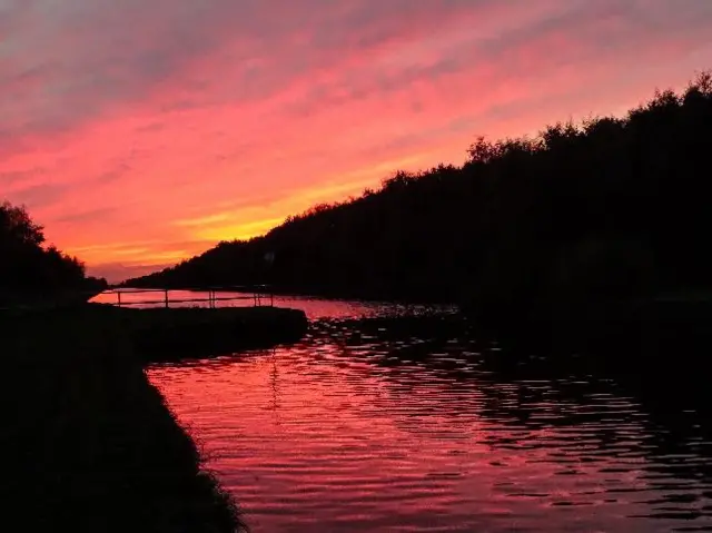 Sunse at Aire and Calder Canal Goole