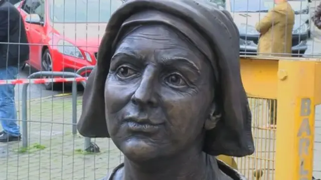 Mother Shipton statue