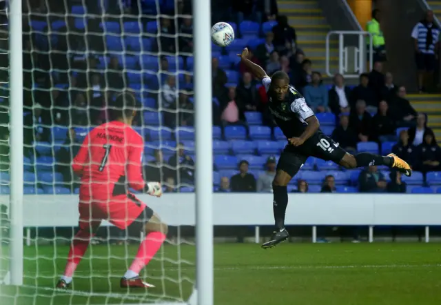 Cameron Jerome scores the winner for Norwich at Reading