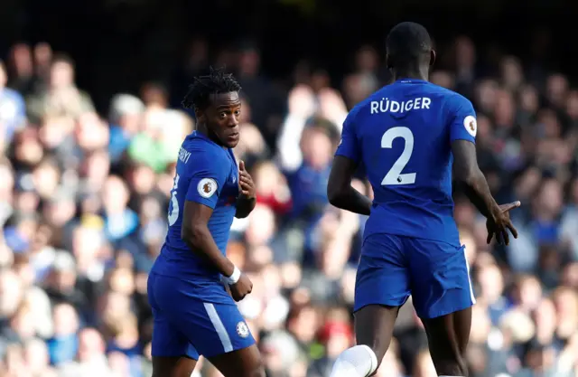 Michy Batshuayi celebrates