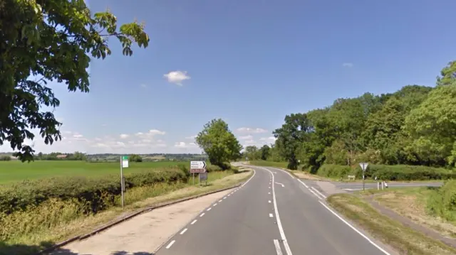 A413 at the junction of New Road.