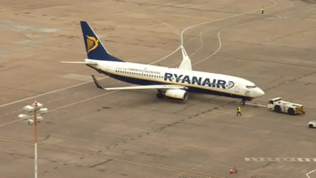 Ryanair plane