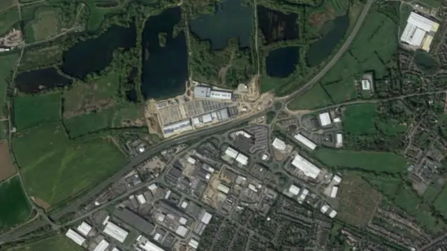Rushden Lakes from above.