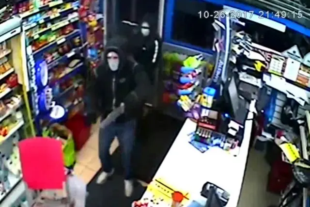 Armed robbery in Northampton