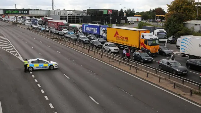 Queued traffic on the M1