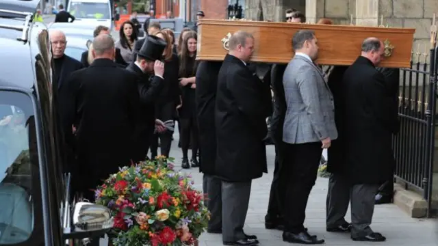 Liz Dawn's funeral