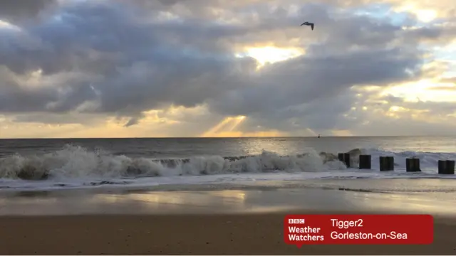 Early morning sun at Gorleston