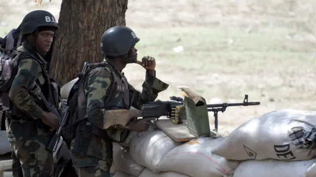 Cameroonian soldiers