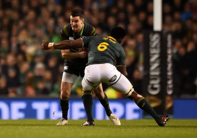 Ireland's Johnny Sexton in action