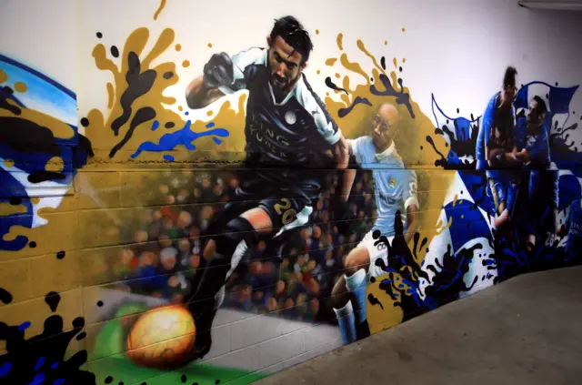 Mahrez mural