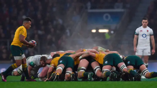 England v Australia scrum