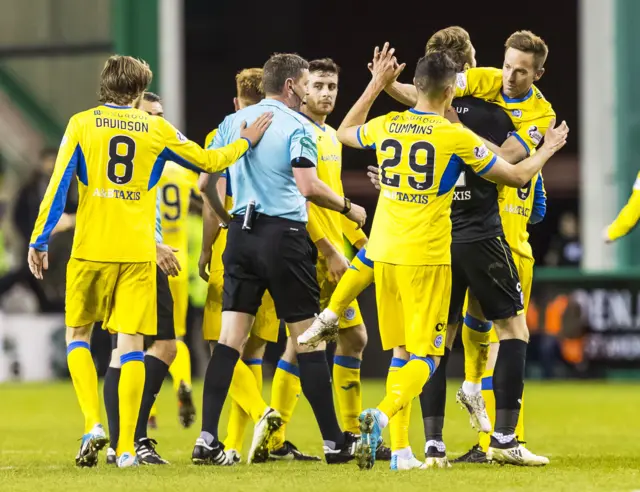 St Johnstone scored a dramatic late winner at Easter Road