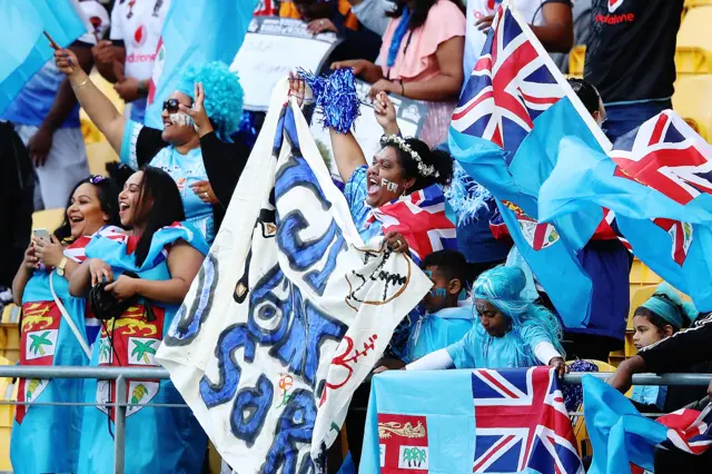 Fiji fans