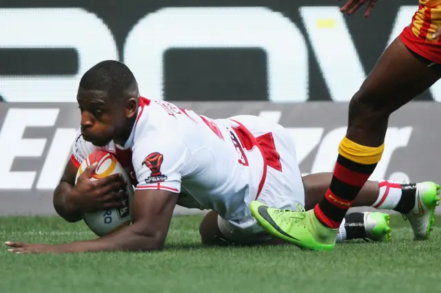 Jermaine McGillvary gives England early lead