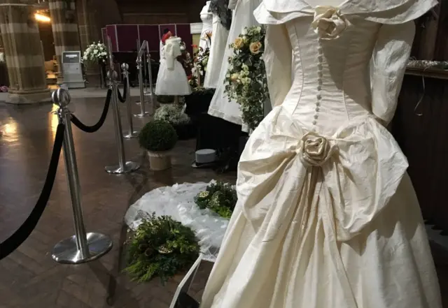 wedding dress