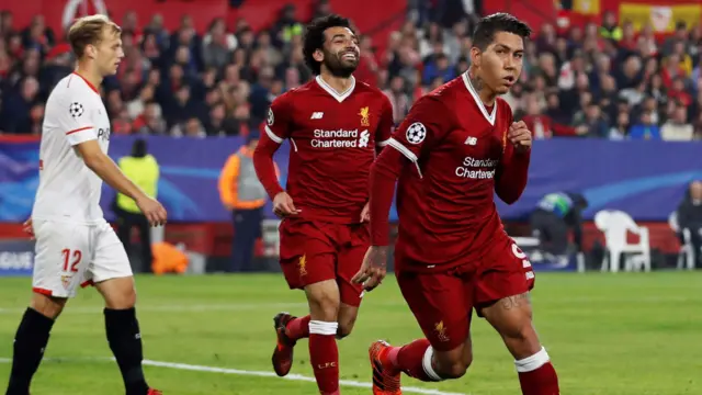 Roberto Firmino celebrates