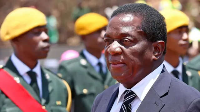 Zimbabwean Vice president Emmerson Mnangagwa (L), arrives for the burial of liberation war hero Don Muvuti at the national heroes acre in Harare, Zimbabwe, 01 November 2017 (reissued 15 November 2017).