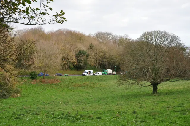 Work vehicles on Le Val des Terres