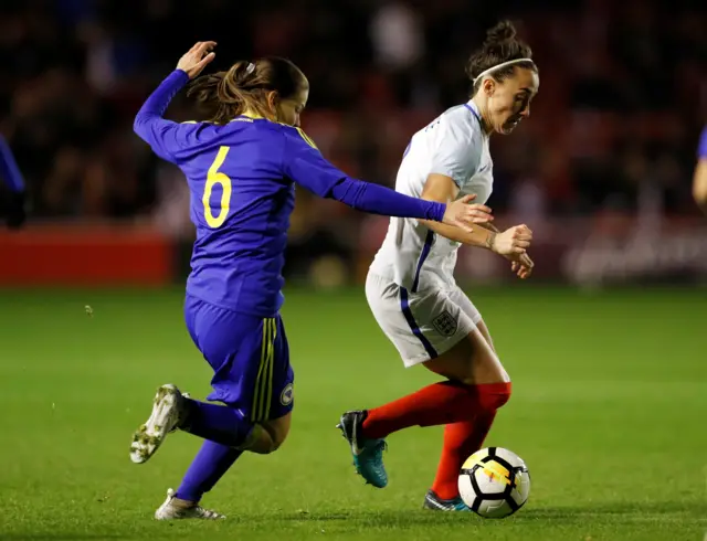 Lucy Bronze