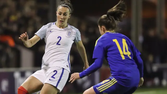 Lucy Bronze