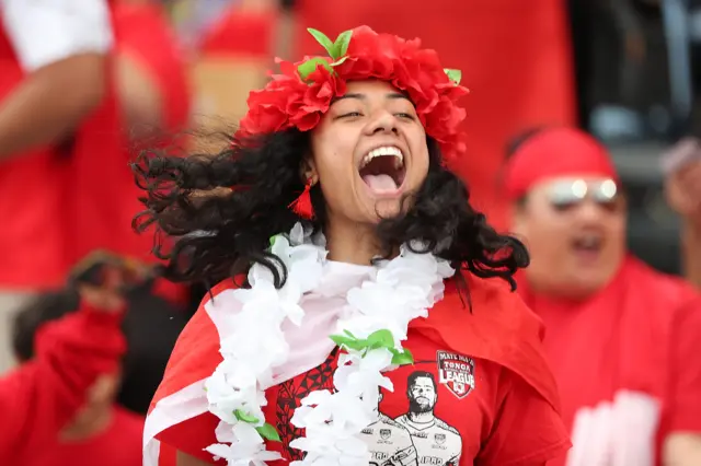 Tonga fans