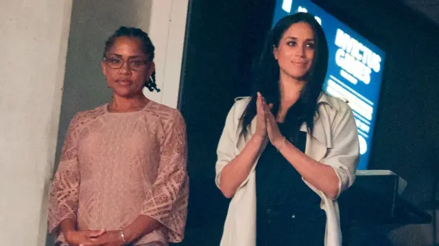 Meghan Markle and her mother Doria Radlan (L) at the Invictus Games in Toronto, 2017