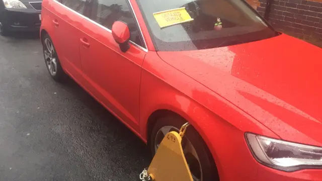 Clamped car